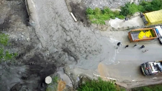 Mandi highways are blocked due to Flash flood and land slides
