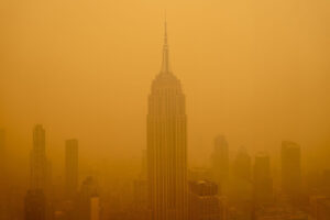 New York engulfs in Canadian wildfire smoke