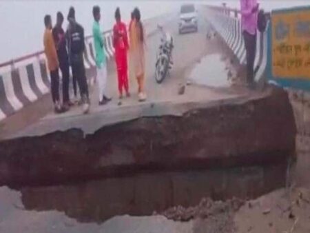 UP: Bridge Washed Away In Ganga After Rain. - Asiana Times