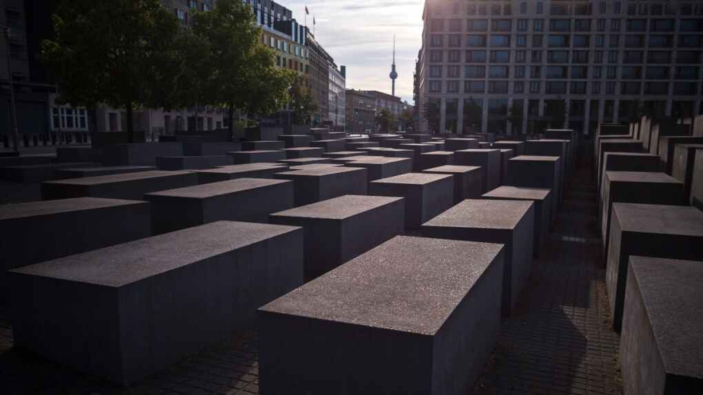 Germany to Give $1.4 Billion to Holocaust Survivors - Asiana Times