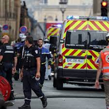Paris Explosion: More Than 30 Injured. - Asiana Times