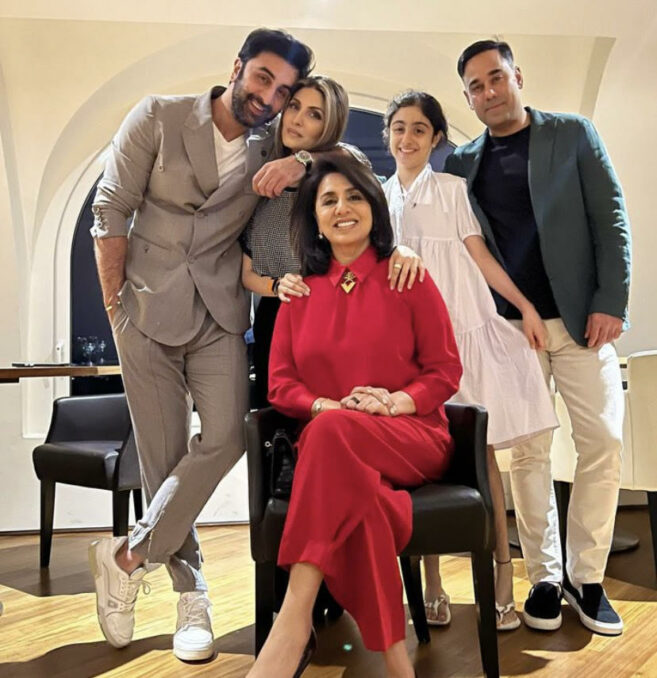 Ranbir Kapoor's Italian Birthday Surprise for Mom Neetu Kapoor: Alia Bhatt's Regal Tribute as 'Queen' - Asiana Times