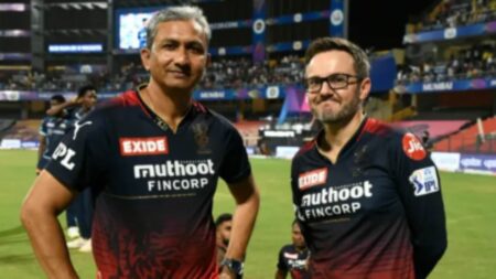 RCB Parts Ways with Mike Hesson and Sanjay Bangar