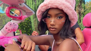 Gen Z Embraces the Resurgence of Y2K Fashion. - Asiana Times