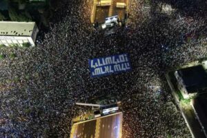 A crowd of protestors in Tel Aviv