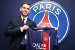 Hernandez joins PSG