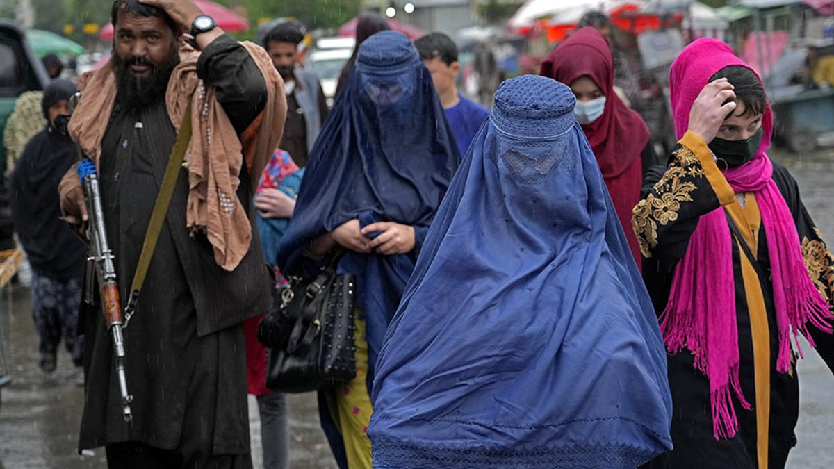 AFGHANISTAN’S MAKEOVER: TALIBAN BANS BEAUTY SALONS DESPITE PROTESTS - Asiana Times