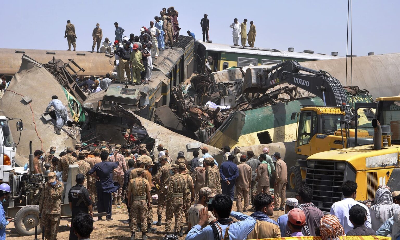 Fatal Train Derailment In Pakistan: 30 Dead,100 Injured - Asiana Times