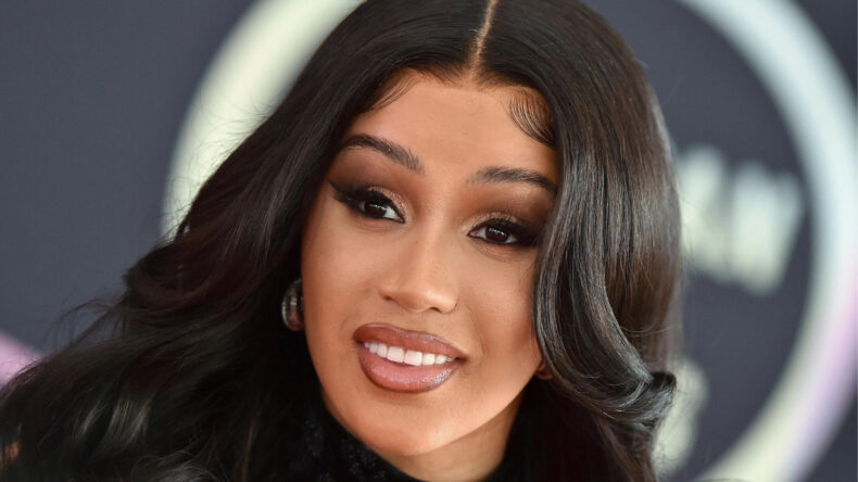 Battery charges against Cardi B, investigation started - Asiana Times