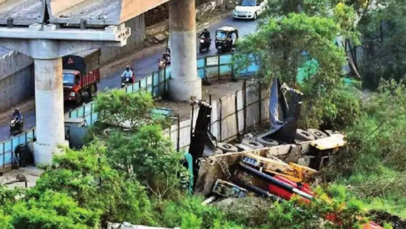 Crane Collapses in Thane: 17 Dead - Asiana Times