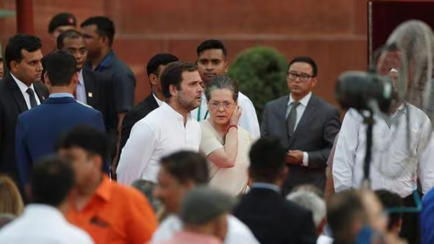 Sonia Gandhi and Rahul Gandhi Jpeg. Lok Sabha