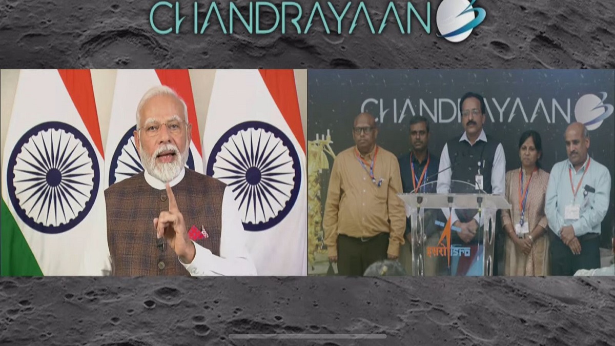 Prime minister on live  broadcast  sharing his  gratitude over successful moon mission 