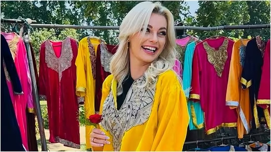Miss World Karolina Bielawska Radiates Elegance in Kashmir - Asiana Times