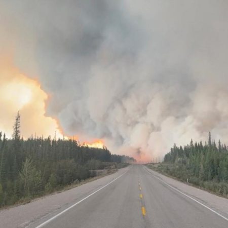 Life-threatening Wildfire in Yellowknife