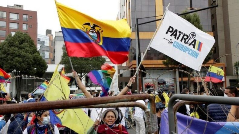 Ecuador's residents Vote amidst turmoil in country