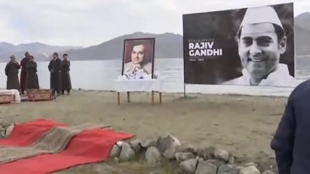Rahul Gandhi Pays Tribute to Rajiv Gandhi in Ladakh