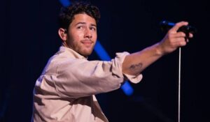 After Cardi B Fan Throw Her Bra On Nick Jonas - Asiana Times