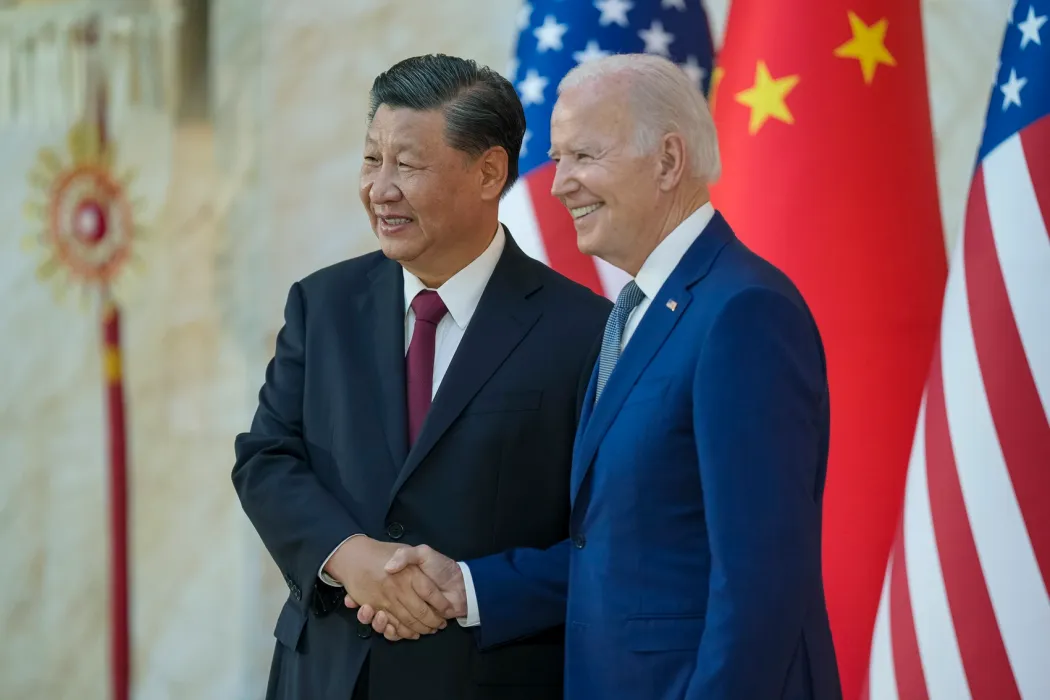 Joe Biden and Xi Jinping meeting eachother