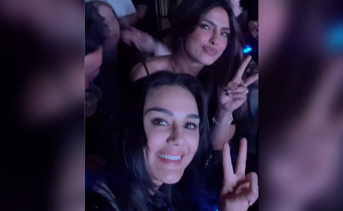 Priyanka Chopra and Preity Zinta shared spotlight in Jonas Brothers concert,