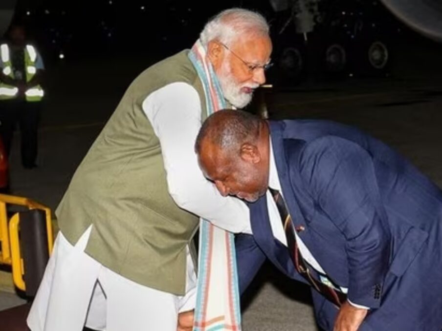 Papua New Guinea PM Pays Humble Homage to PM Modi - Asiana Times