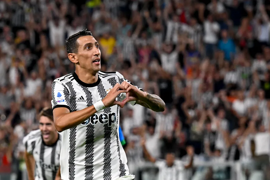 Juventus beat Sassuolo 3-0 in the season opener