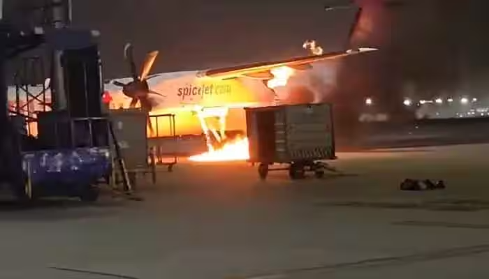 massive fire breaks out on SpiceJet aircraft