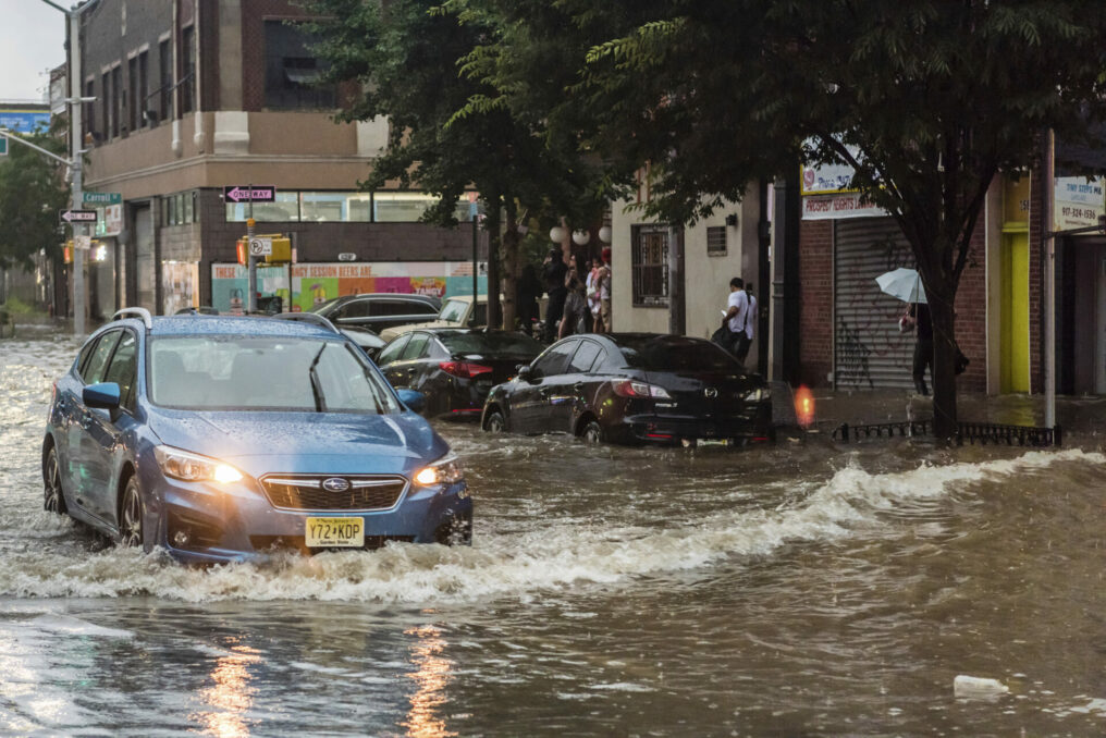 Deadly downpour floods New York, claiming 1 Life - Asiana Times