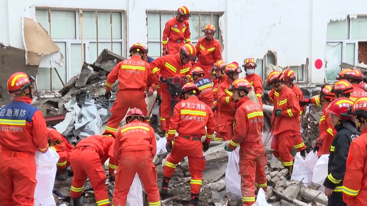 China School Roof accident rescue team