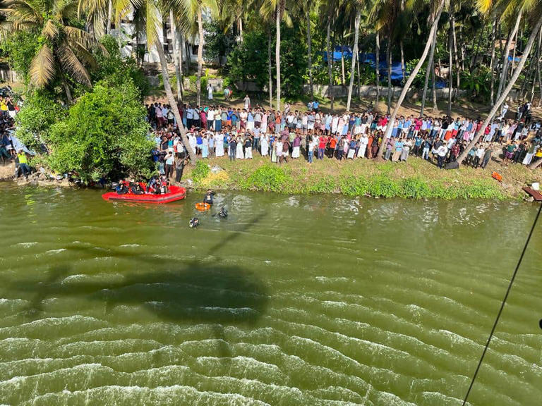 Overcrowded boat in Kerala kills 22 - Asiana Times