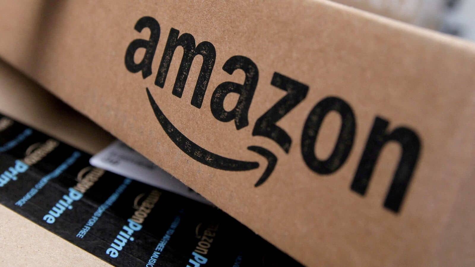 Amazon.com Inc. is the world's first public business to lose a trillion dollars in market value this year, owing to a combination of rising inflation, tightening monetary policy and poor financial reports.