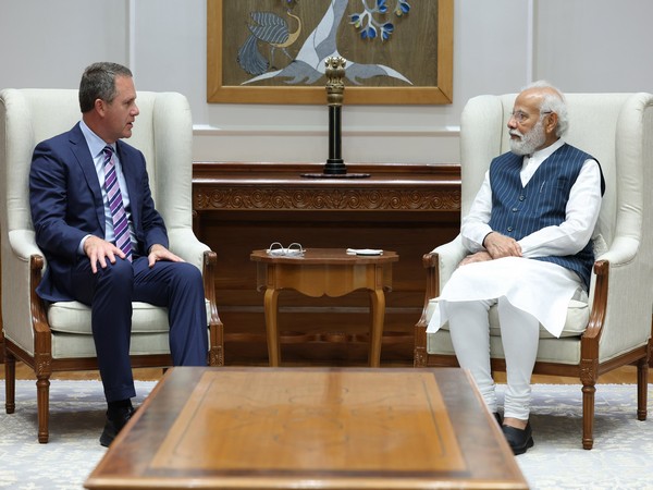Walmart CEO Meets Narendra Modi, Discuss Indian Export - Asiana Times