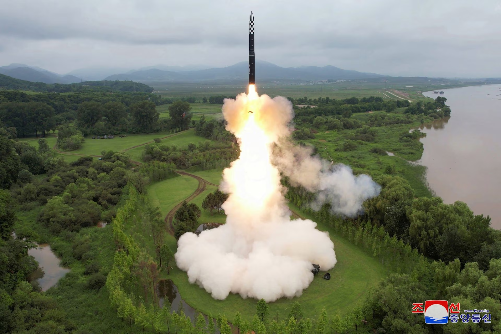 North Korea Tests Ballistic Missiles in Sea of Japan - Asiana Times