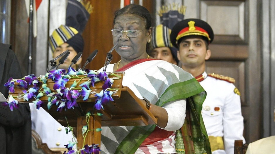 President Draupadi Murmu wears Badhikumbha saree