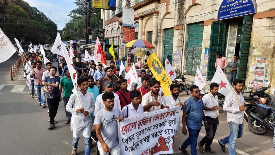 West Bengal: Huge Protests Against Agnipath Scheme Across the State |  NewsClick