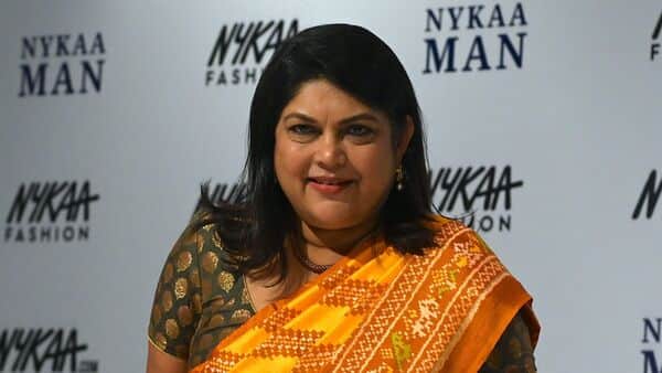 Nykaa Founder Falguni Nayar is now the richest woman in India. The businessman who has a net worth of 38,700 crores is ranked number 33 on the list of the top 100 billionaires. She is now the richest self-made Indian woman on the list, surpassing Biocon founder Kiran Mazumdar-Shaw.