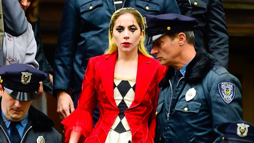 New costume of Lady Gaga For her Harley Quinn look