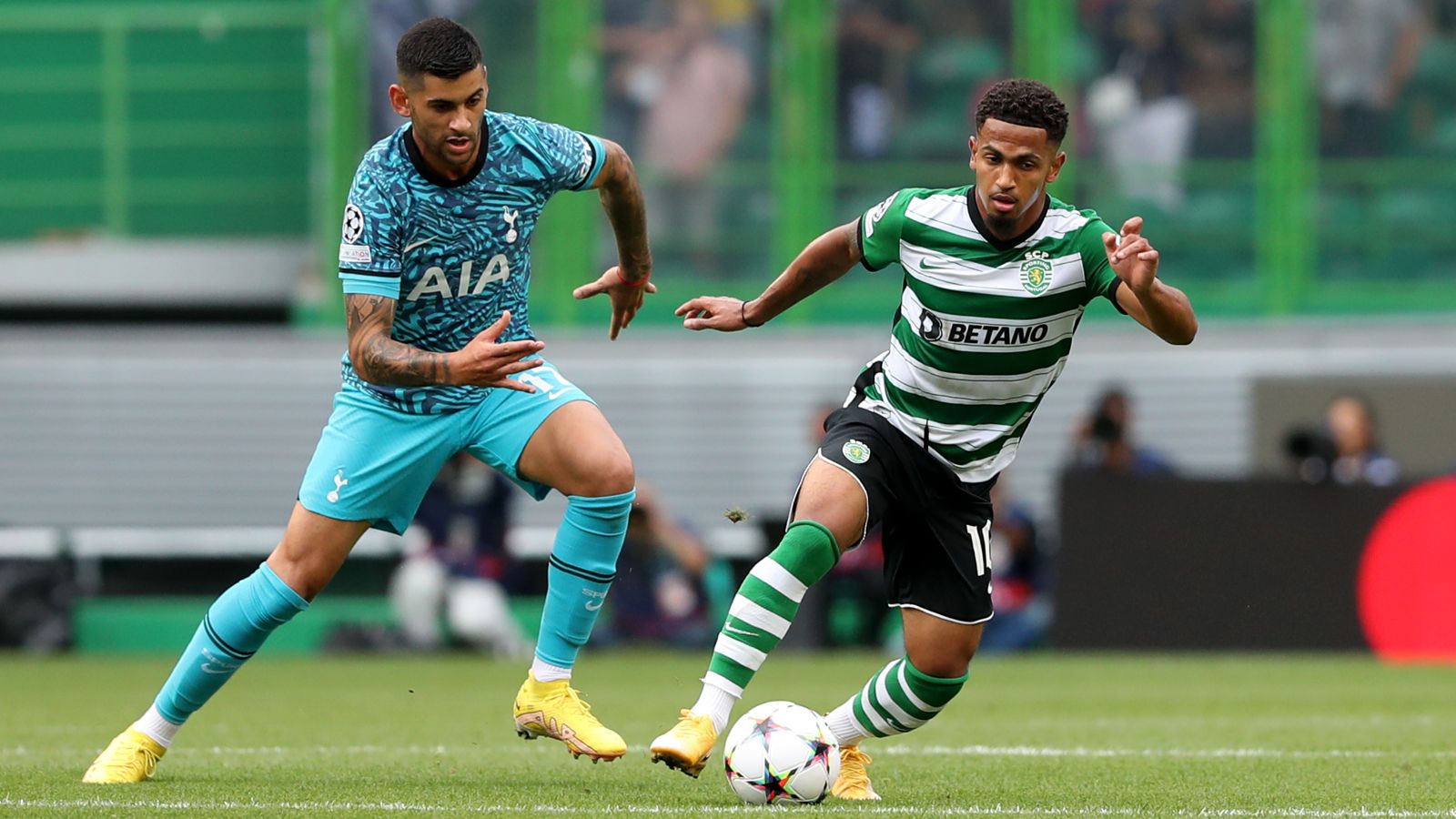 Sporting Lisbon hand Tottenham its first defeat of the season