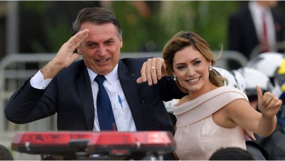 Michelle Bolsonaro could run for president in 2026