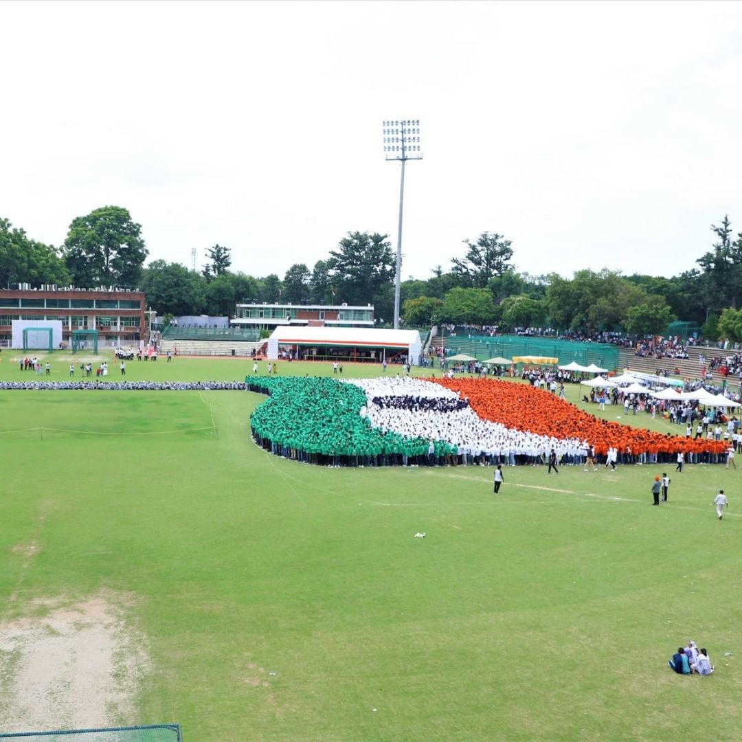Chandigarh University sets Guinness Record for largest human formation of waving national flag - Asiana Times