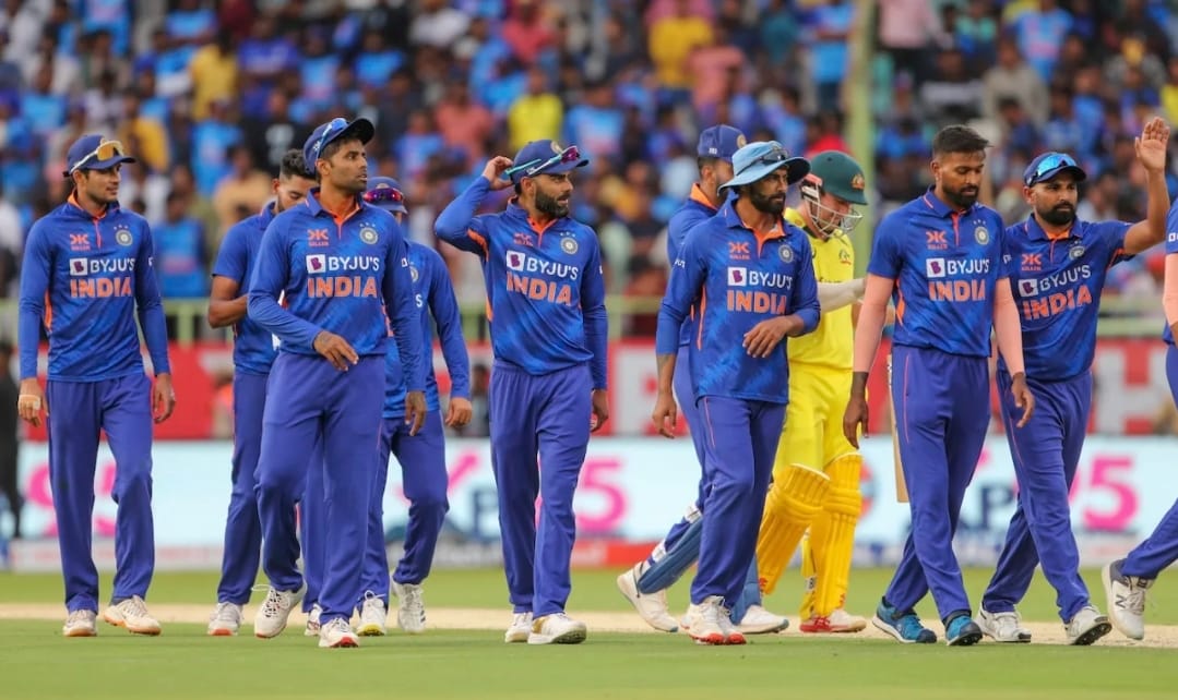 The Indian team walks back after losing the game, IND vs AUS, 2nd ODI