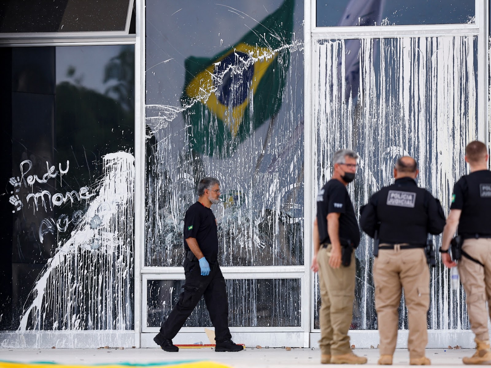 Brazil: Supreme court lists Bolsonaro for Jan 8 riots probe - Asiana Times