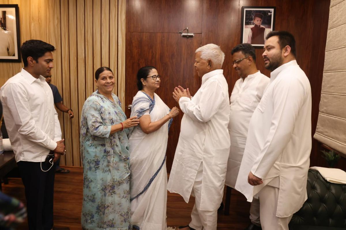 Patna Opposition Meet: Leaders Come Together Against BJP - Asiana Times