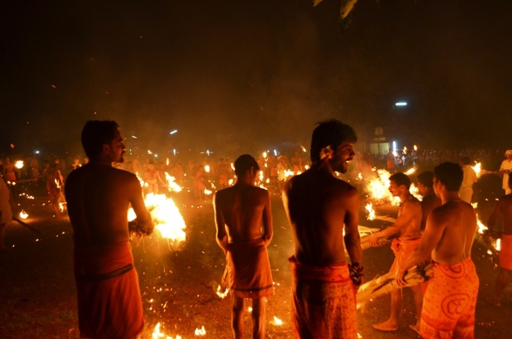 These Festival Revellers Literally Play With Fire, All In The Name Of Their  Goddess