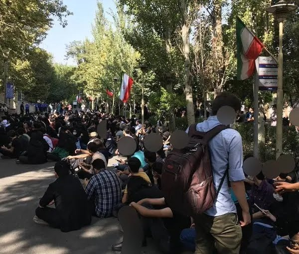 Protests continue in Iran for the third week, 92 killed