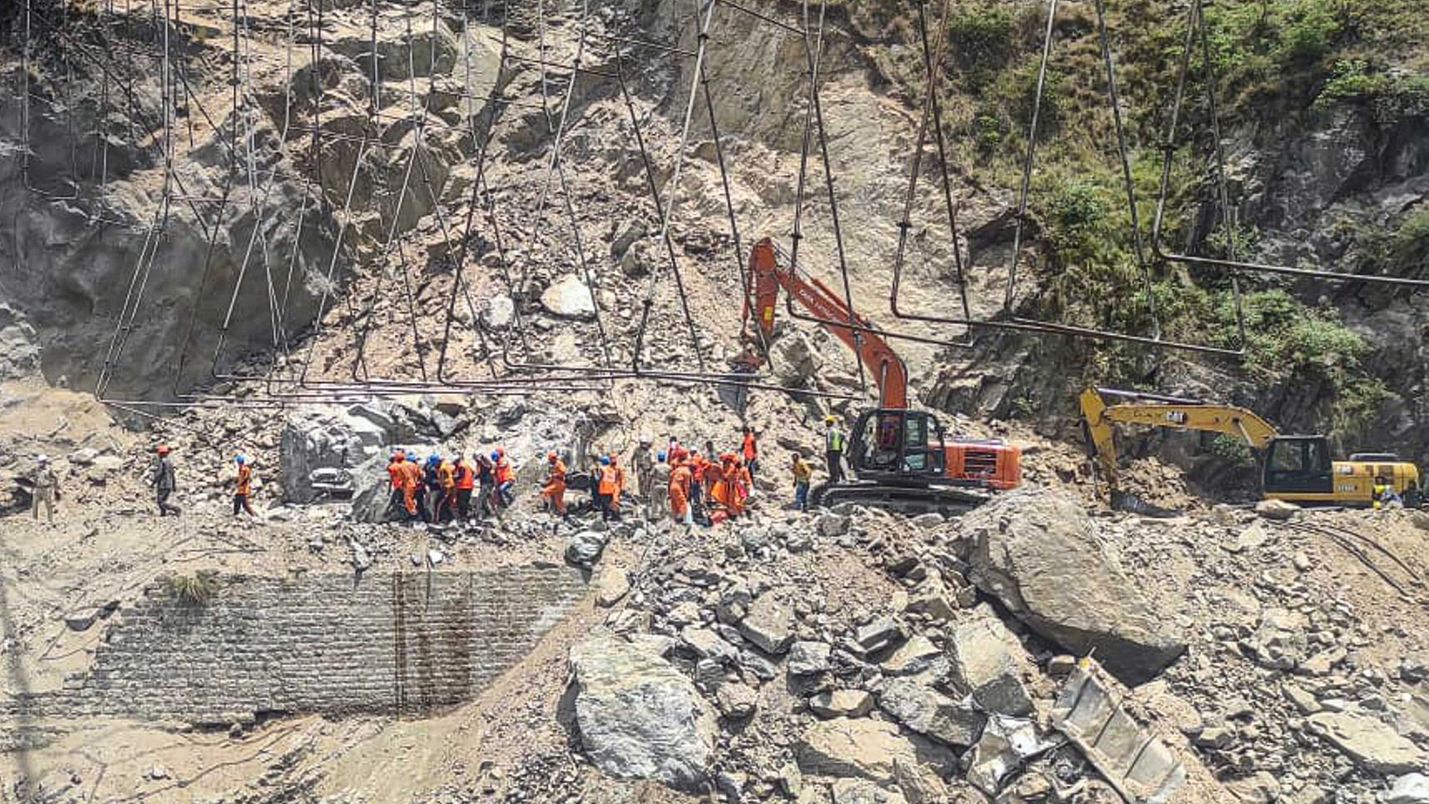 Centre Forms 3-Member Committee To Investigate Ramban Tunnel Collapse