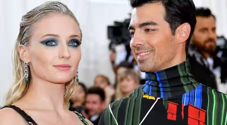 Joe Jonas and Sophie Turner: Passport Fight? - Asiana Times